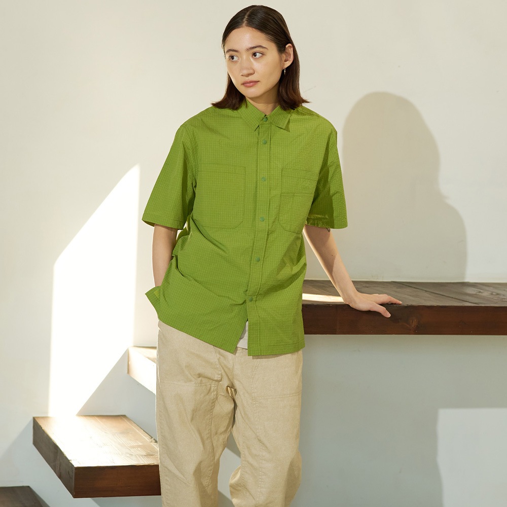 ナイロンリップストップ 半袖スナップシャツ(撥水加工)