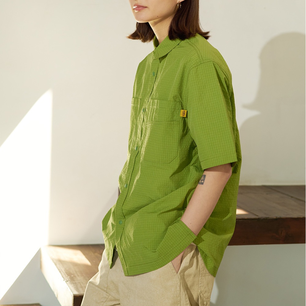 ナイロンリップストップ 半袖スナップシャツ(撥水加工)