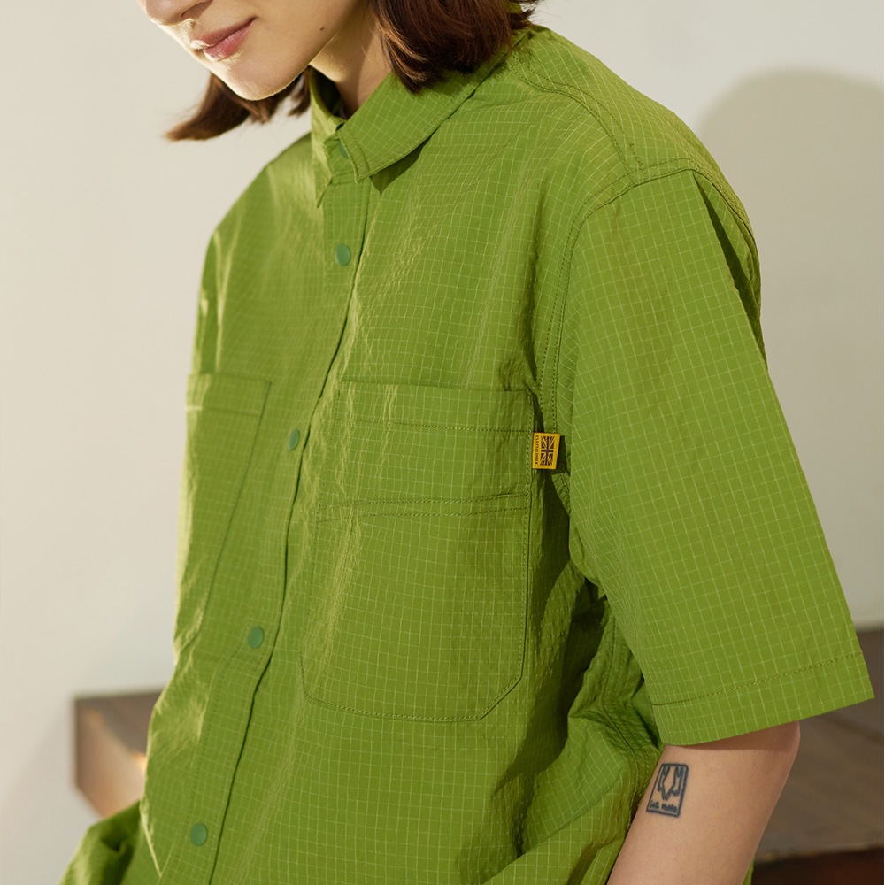 ナイロンリップストップ 半袖スナップシャツ(撥水加工)