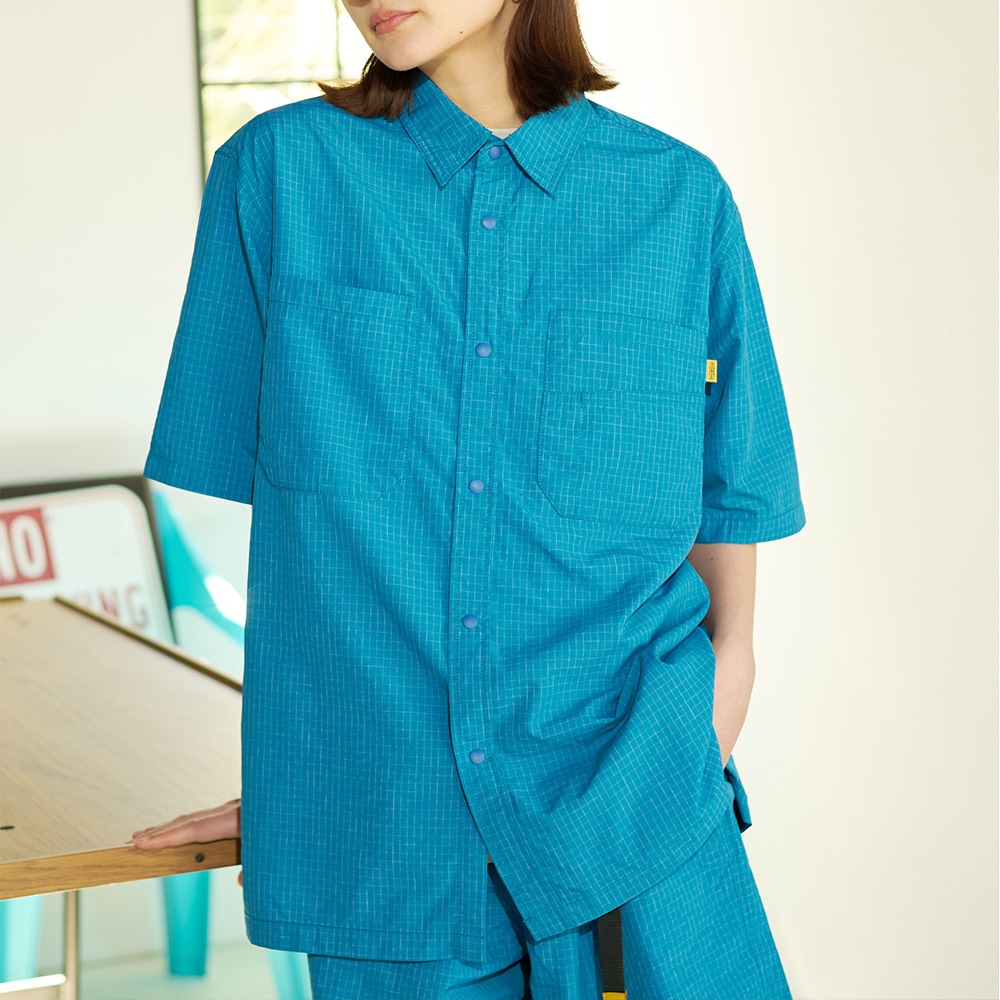 ナイロンリップストップ 半袖スナップシャツ(撥水加工)