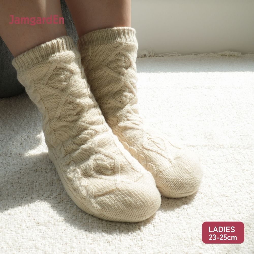 【毎年人気!】裏ボアホームソックス ケーブル柄 クルー丈