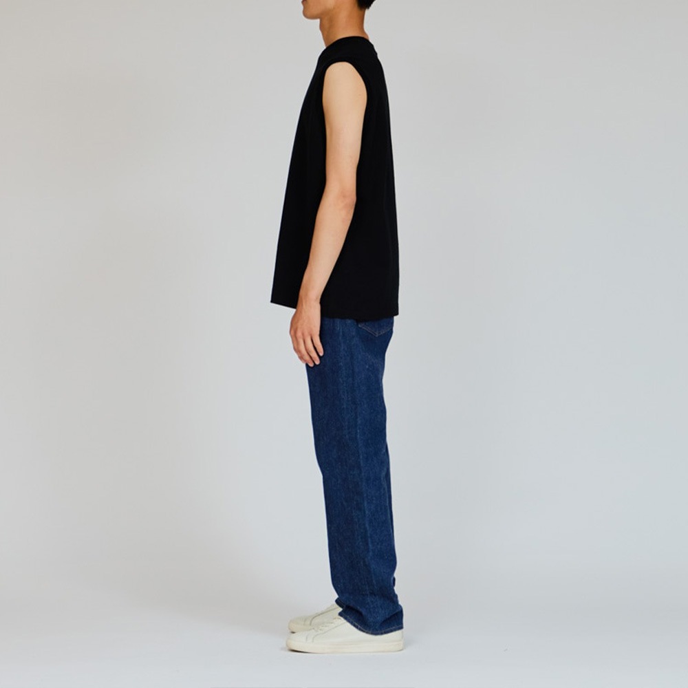 HM3-B202 1P KURO SLEEVELESS