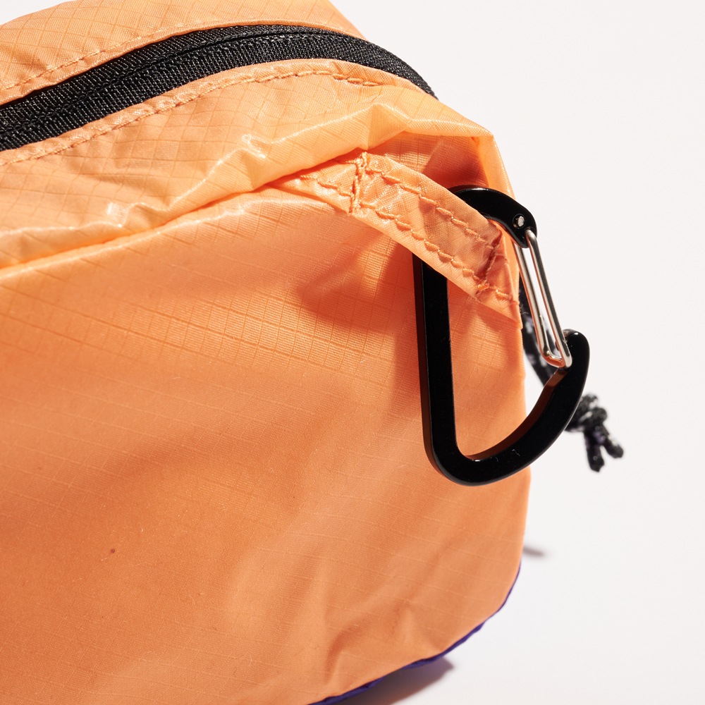 COB-CR SQUARE POUCH M