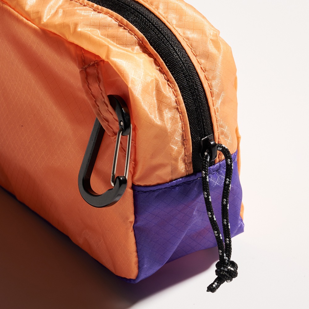 COB-CR SQUARE POUCH M