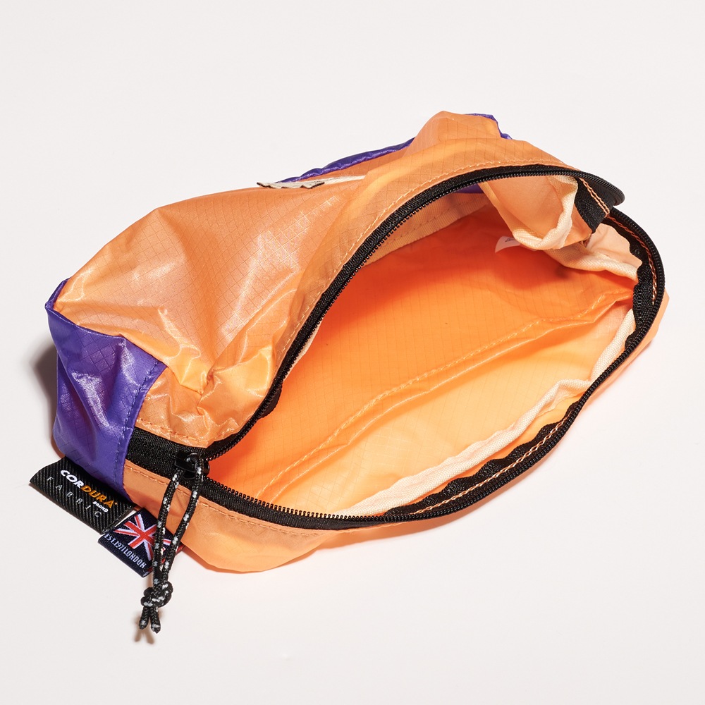 COB-CR SQUARE POUCH M