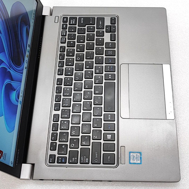 薄型 軽量 中古ノートパソコン Microsoft Office付き 東芝 dynabook 
