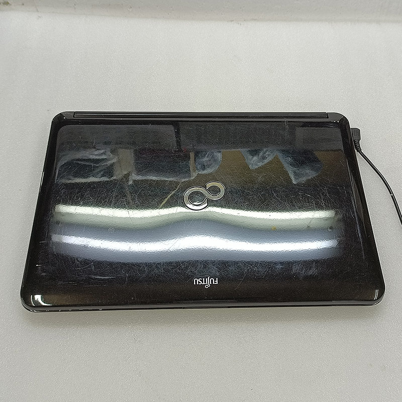 ジャンク品】 富士通 LIFEBOOK AH56/E ジャンクPC ジャンクパソコン