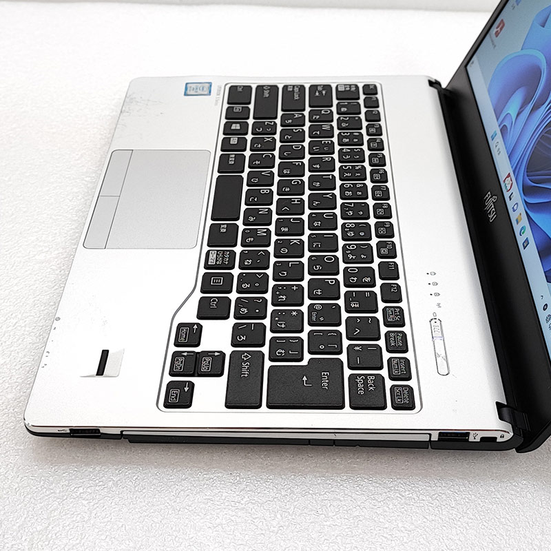 軽量 中古ノートパソコン Microsoft Office付き 富士通 LIFEBOOK S938 