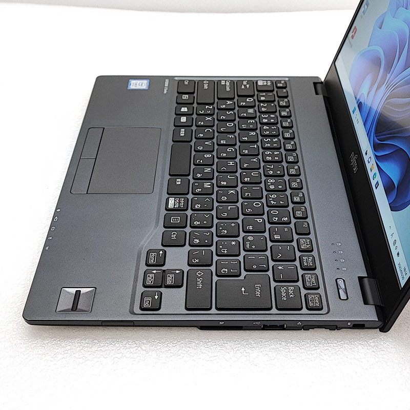 小型 軽量 美品 中古ノートパソコン 富士通 LIFEBOOK U938/S Windows11 Pro Core i5 7300U メモリ 8GB SSD 256GB 13.3型 無線LAN FHD カメラ 13インチ WPS Office付き (3831a) 3ヵ月保証 / 中古パソコン