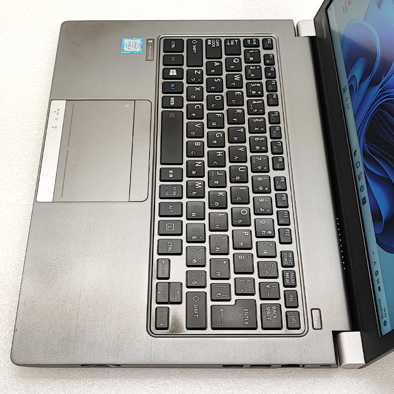 薄型 軽量 中古ノートパソコン Microsoft Office付き 東芝 dynabook  