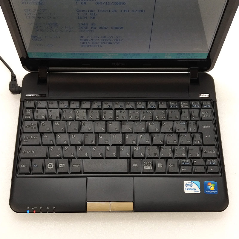 富士通 - 小型 PC / FUJITSU FMV-BIBLO C/E50 マリンブルー FMV-BIBLO 2010年春モデル 製品写真 : 富士通