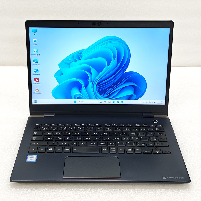 良品超軽量！i5&SSD&メモリ16GB Dynabook G83/M 104