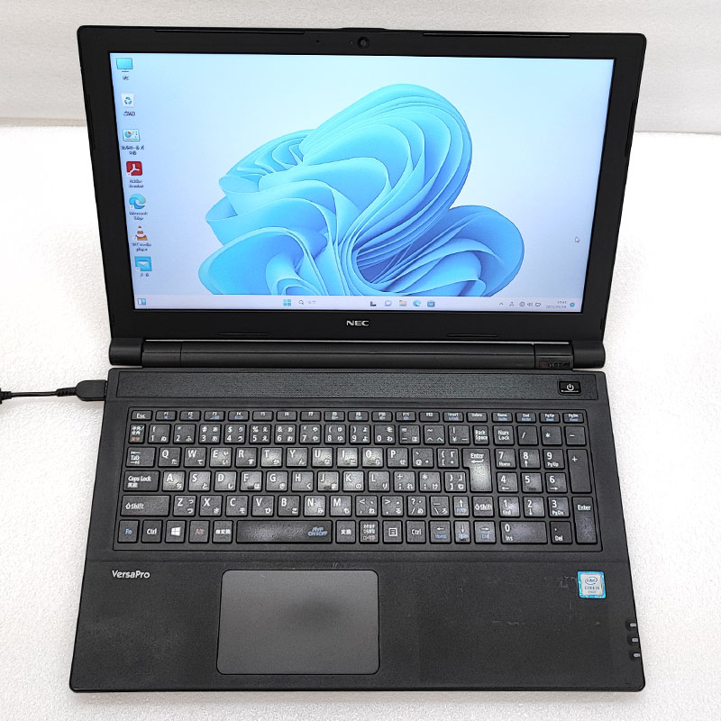バッテリー◎ 15 NEC i7-6 12GB SSD256GB オフィス 画面サイズ:15.6型
