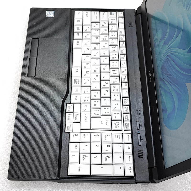 テンキー付き 中古パソコン 富士通 LIFEBOOK A577/TX Windows11 Pro 