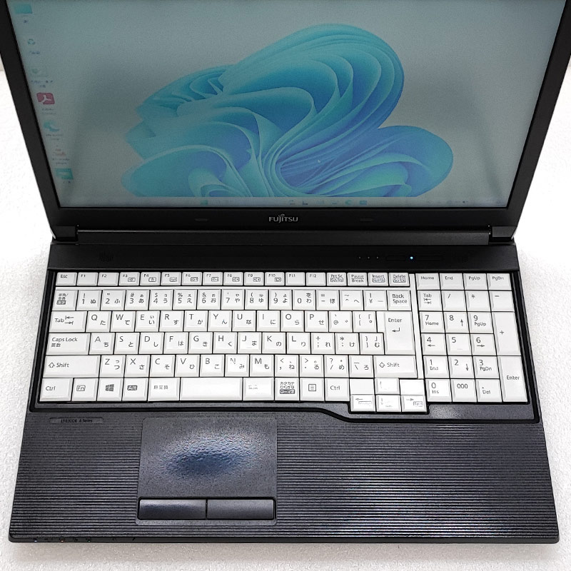 中古パソコン 富士通 LIFEBOOK A577/P Windows11 Pro Core i3 7100U メモリ 8GB SSD 256GB 15.6型 DVD-ROM 無線LAN Wi-Fi 15インチ A4 / 3ヶ月保証 中古ノートパソコン (4984a)