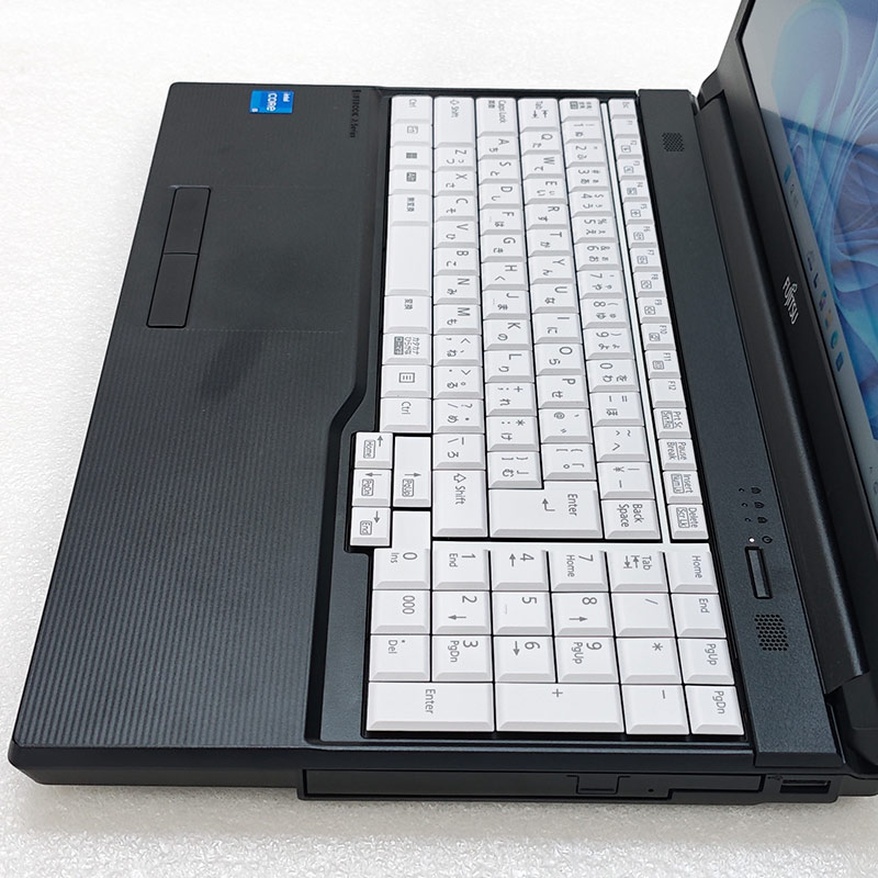 2023年モデル 中古パソコン 富士通 LIFEBOOK A5513/M Windows11 Pro Core i5 1345U メモリ 16GB SSD 256GB 15.6型 DVDマルチ 無線LAN Wi-Fi 15インチ A4 本体 / 3ヶ月保証 中古ノートパソコン (8087)
