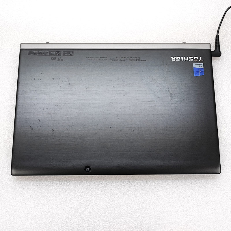 中古ノートパソコン 東芝 dynabook R82/Y Windows10Pro CoreM 5Y31 メモリ4GB SSD128GB 12.5型 無線LAN WPS Office (2396) 3ヵ月保証 / 中古パソコン
