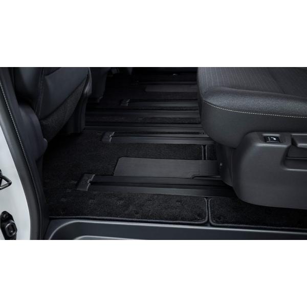 NISSAN 日産 純正 アクセサリー パーツ SERENA セレナフロアカーペット(エクセレント、吸遮音機能・消臭機能付) G4900-7DA0A G4900-7DA0B G4900-7DA0C 5BA-C