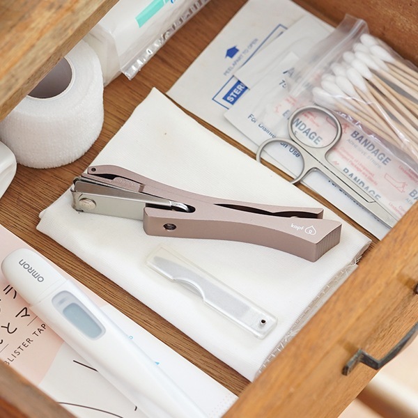 ヨシタ手工業デザイン室 ネイルクリッパーGriff 回転刃タイプ ヤスリなし