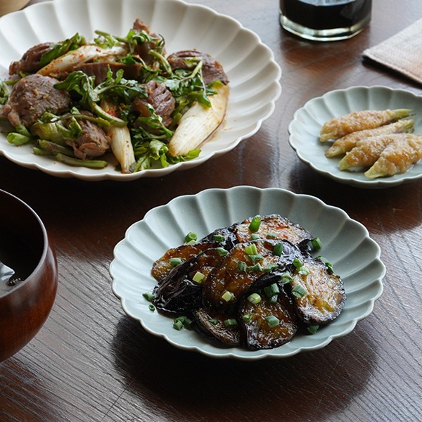 清秀窯 菊柄取り皿小皿XL 清秀窯 菊柄取り皿小皿XL