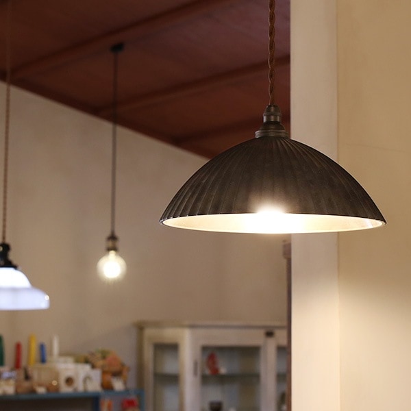 FUTAGAMI ペンダントランプ 黒ムラ フラット