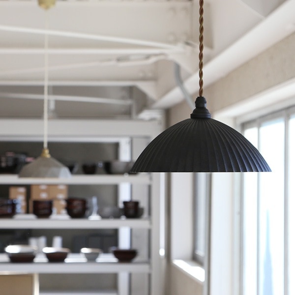 FUTAGAMI ペンダントランプ 黒ムラ フラット