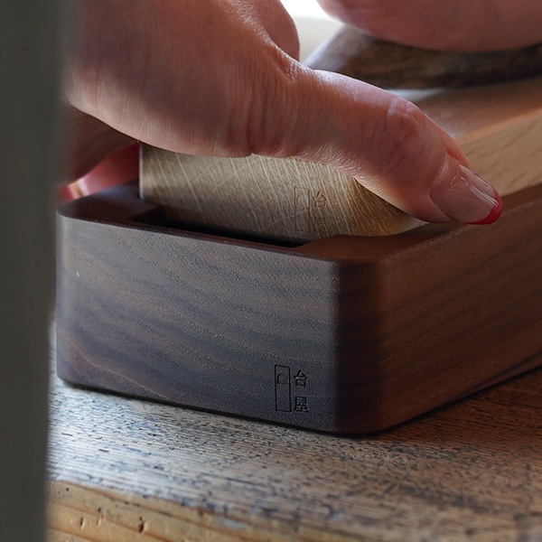 台屋 台屋の鰹節削り器 ウォルナット×別注青紙 | メーカー別,た行,台屋