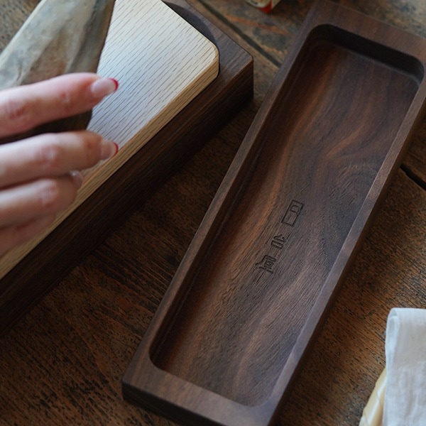 Amazon | 台屋の鰹節削り器 ウォルナット×SK (蜂蜜) made in