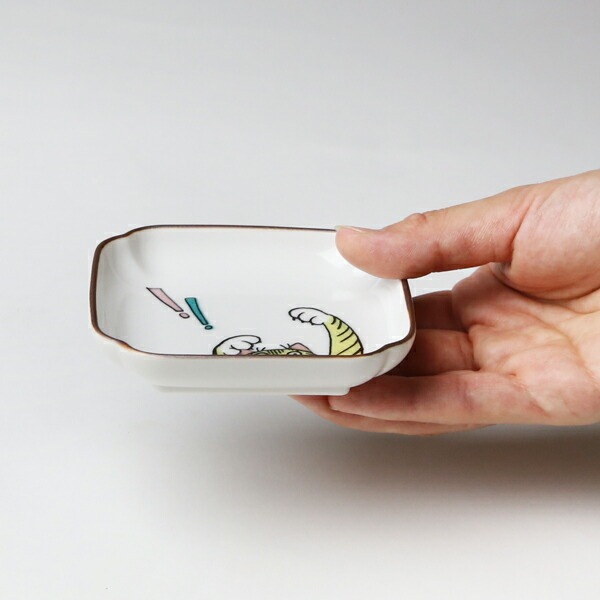 クタニシール ネコ・ジェラシー角小皿 とらねこ