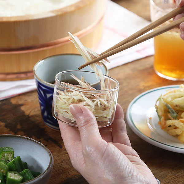 陶器製・編み込みデザイン壺 陶器製・編み込みデザイン壺