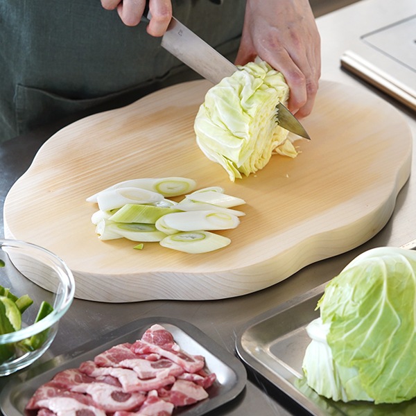 woodpecker まな板 いちょう 木製 日本製 天然木 いちょうの木のまな板 (1大) 木工製品 | いちょうの木のまな板 | かどまる 中 | woodpecker