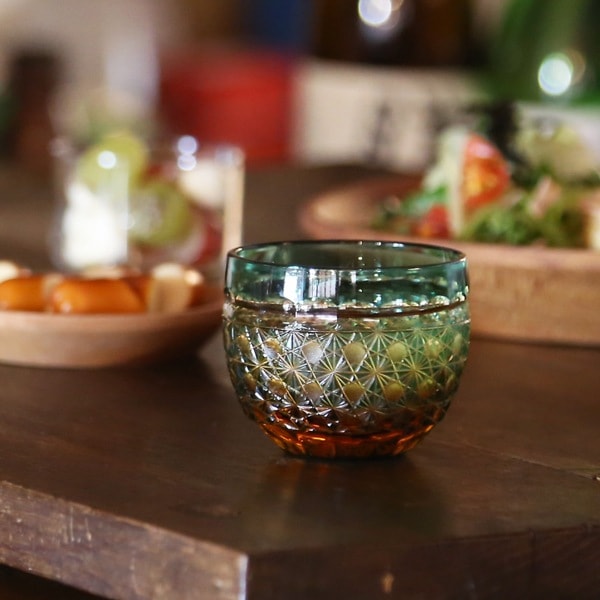 山田硝子 ぐい呑み 縁繋ぎ 琥珀纏/グリーン | メーカー別,や行,山田