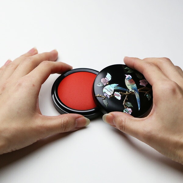 中国の 朱肉入れ 楽天市場】螺鈿 朱肉入れ 沙羅花（さし）に山鵲（さんじゃく