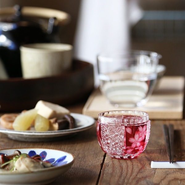 堀口硝子 桜の酒杯 金赤 グラヴィール 江戸切子 | メーカー別,は行