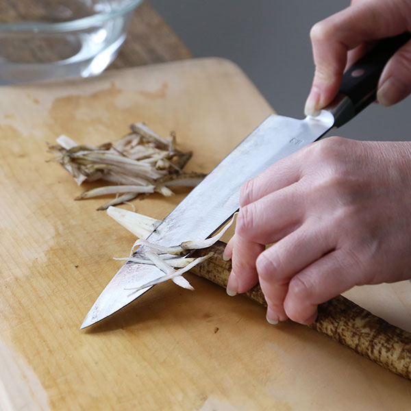 日本橋木屋 No.6 牛刀 18cm 包丁 日本橋 木屋 No.6 牛刀 180mm （鍔付・炭素鋼・黒強化木柄