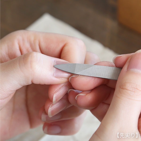 YOSHIDA YASURI 爪ヤスリ マットシルバー 先尖り/先丸 化粧箱入り 吉田