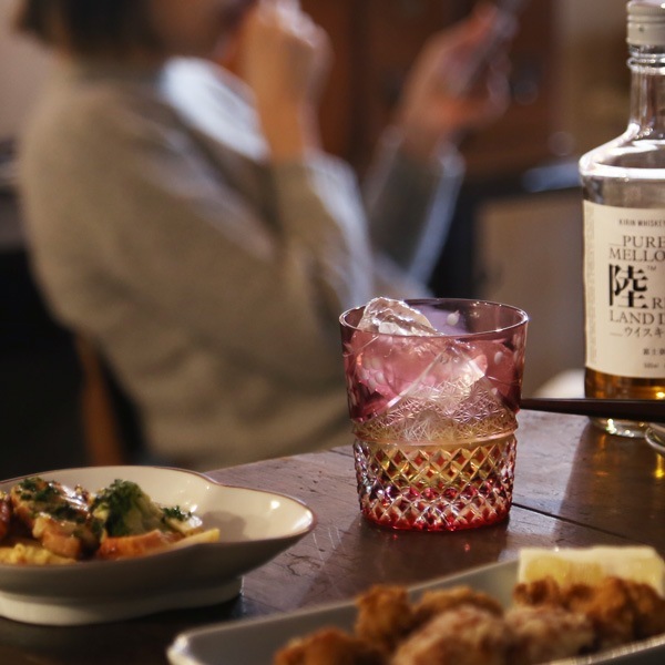 高級芸術名作 日本製ガラス大花瓶 美しい硝子細工大き目サイズ硝子芸術品 大場硝子 オールド 富士と桜 金赤 | メーカー別,あ行,大場硝子