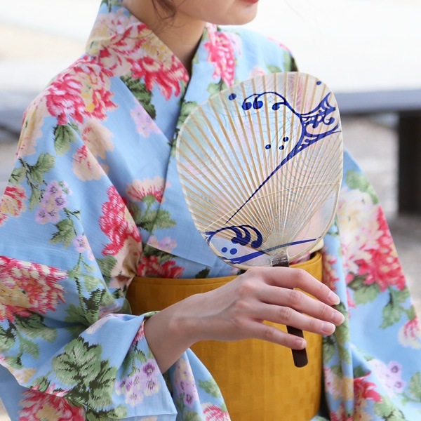 水うちわ水紋 (台座付) カミノシゴト 家田紙工 美濃手漉き和紙
