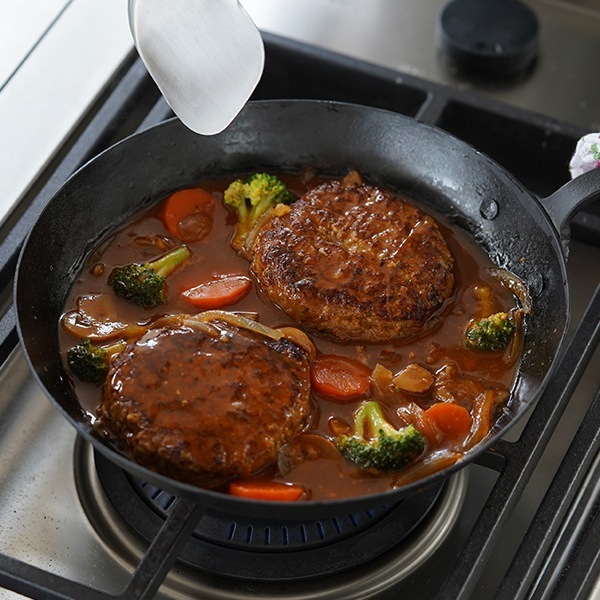 近藤製作所 ちょっと深めの鉄フライパン 22cm 野鍛冶やまご | メーカー