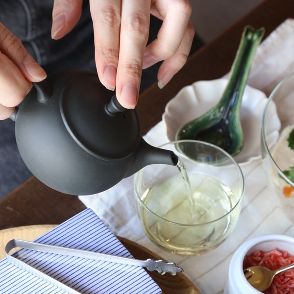 常滑焼 甚秋陶苑(伊藤成二)作 朱泥嵐絞り茶壺 [東山堂煎茶器店