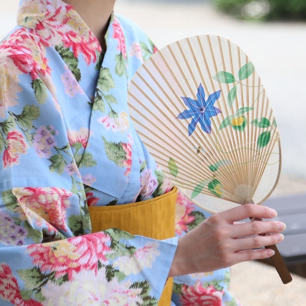 水うちわ鉄線 (台座付) カミノシゴト 家田紙工 美濃手漉き和紙 