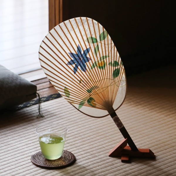 水うちわ鉄線 (台座付) カミノシゴト 家田紙工 美濃手漉き和紙