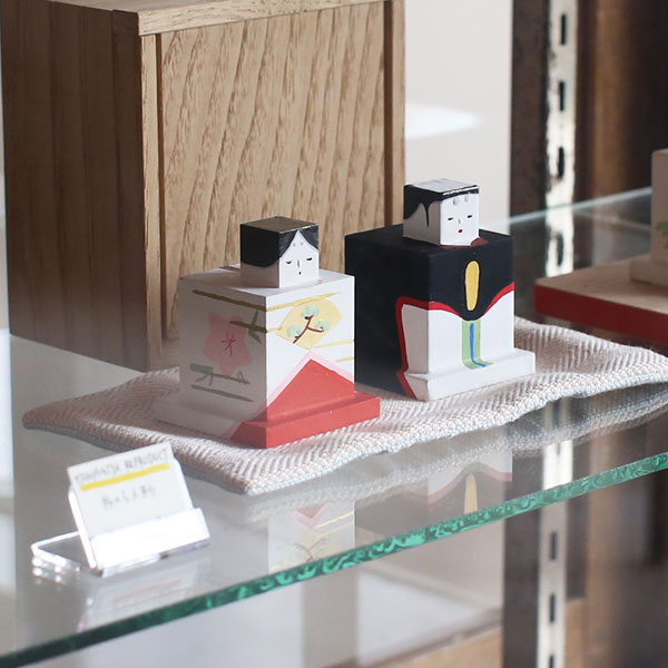 鳥取 郷土玩具 柳屋 復刻 嘉久雛（かくびな）木箱・敷布セット fit=scale-down,w=1200