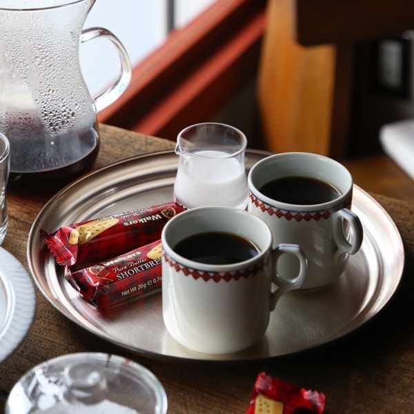 東屋 お盆 真鍮銀めっき 小 | すべての商品 | がらんどう｜手