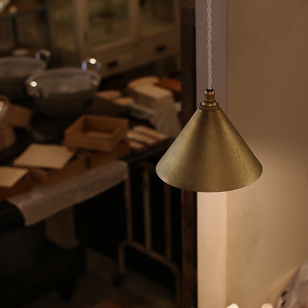 FUTAGAMI （フタガミ）ペンダントランプ　円錐　削り出し　ペンダントライト 受注生産】ペンダントランプ 円錐 （フタガミ／FUTAGAMI