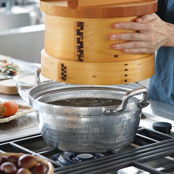 姫野作. アルミ段付鍋(ふた付) 9寸