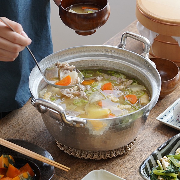 姫野作. アルミ段付鍋(ふた付) 9寸