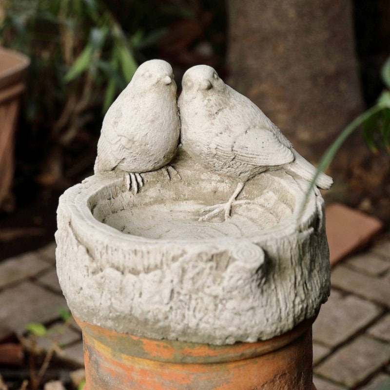 Birds on Log Feeder��SPARTA STATUES��