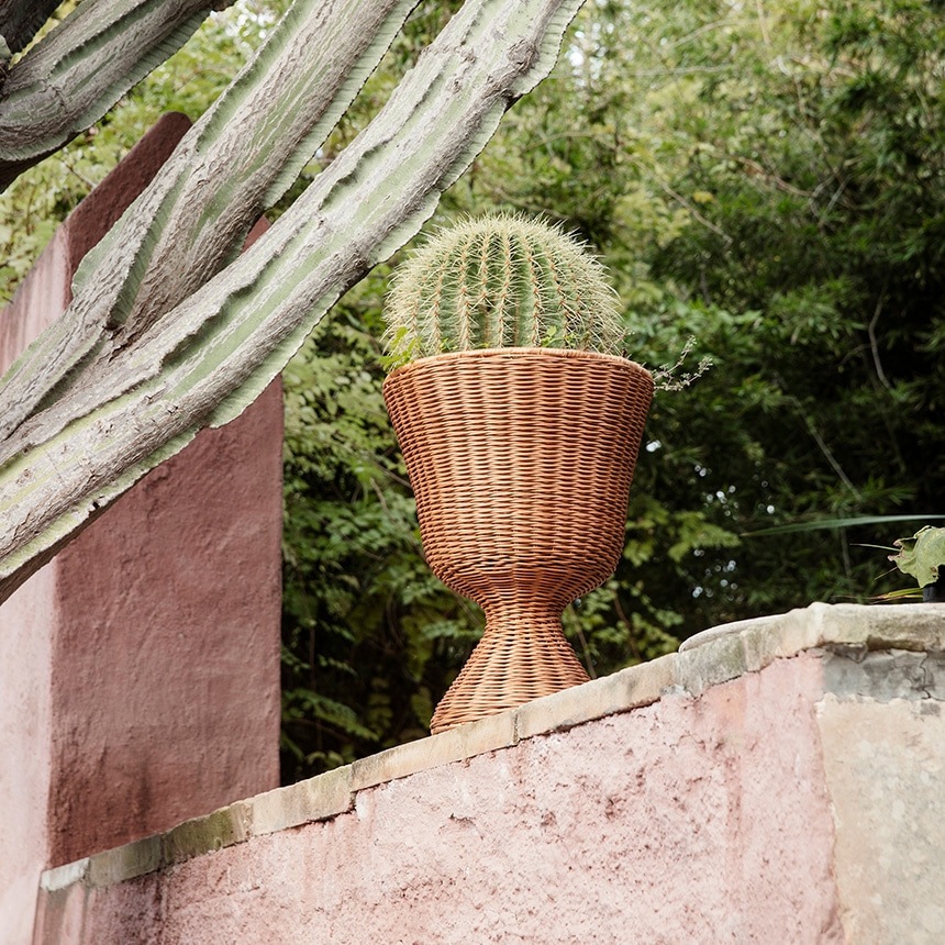 ferm LIVING �ե������ӥ� Agnes �饿�� �ץ��ȥ������ Low  ȭ���С� �̲� �ץ�󥿡�������� ���� ������� ��ʪ���� ���� ���֥��� ��ʪ ���� ���� ���� �����ǥ󻨲�