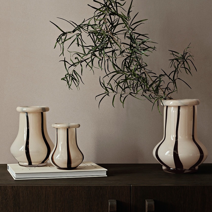 ferm LIVING �ե������ӥ� Riban ��Х� �̲� ���� �ե��١��� �⤵19cm  �̲����� ���饹���� ���饹 ����� �֥��� �͵� ������� ����ƥꥢ �ե��١��� �� �ۥ磻�� ���꡼�� ���� ���֥���  ������̵����